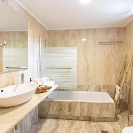 Hotell White Donkey Boutique (adults Only) 4*