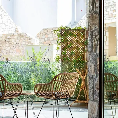 White Donkey Boutique (adults Only) Hotell Chrani