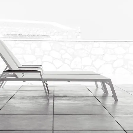 White Donkey Boutique