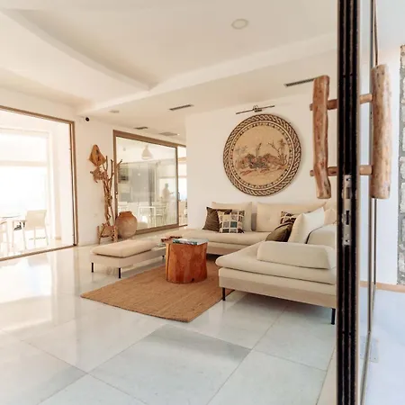 Hotel White Donkey Boutique (adults Only) 4*