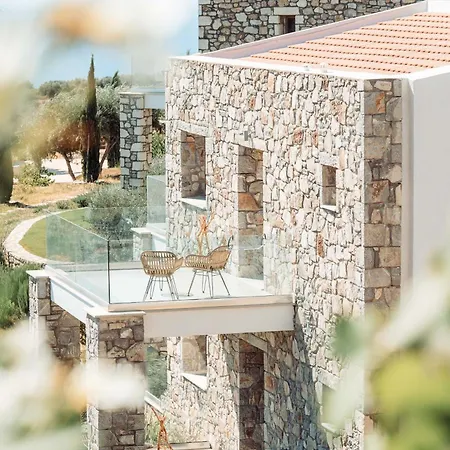 White Donkey Boutique Hotel 4*